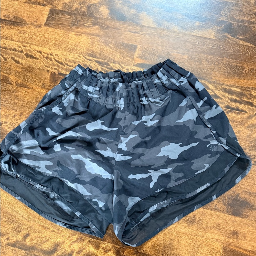 Athleta Black and Gray Camo Racer Run 4 in Athletic Shorts